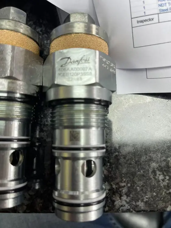Log 19.  Danfoss Original Hydraulic Valves Shipped to the Netherlands(pics2)