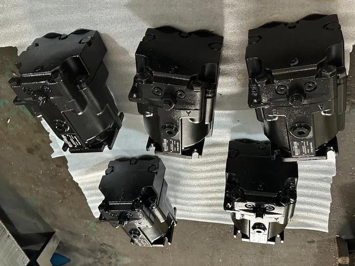 Log 30: 90R100 Hydraulic Motor Shipment to Chile(pics4) Log 30: 90R100 Hydraulic Motor Shipment to Chile(pics4)